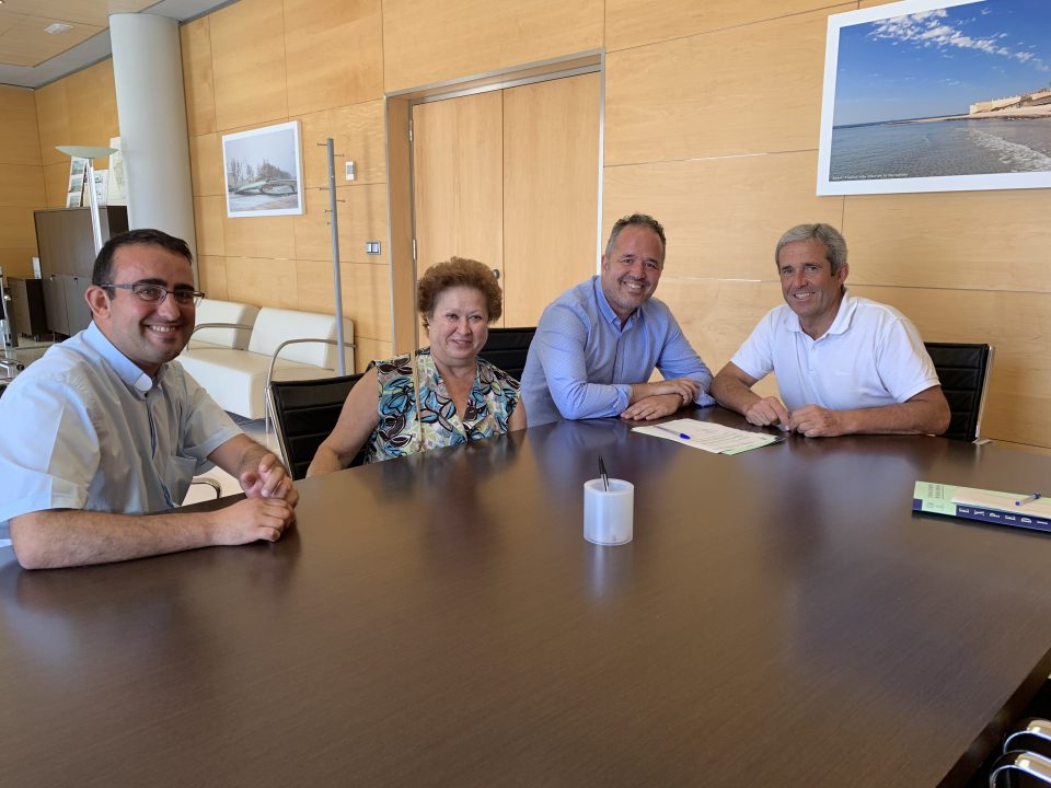 El Ayuntamiento de Pilar de la Horadada firma un convenio con Cáritas Diocesana Orihuela-Alicante 6