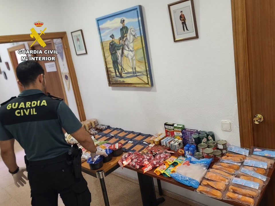 La Guardia Civil investiga a una pareja de Torrevieja especializada en hurtos en supermercados