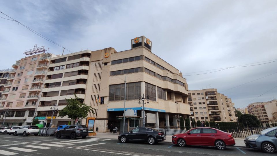 edificio CAM