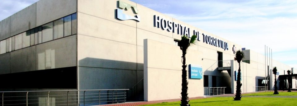 Un hombre ingresa en el Hospital de Torrevieja con pronóstico reservado tras presentar síntomas de ahogamiento 6